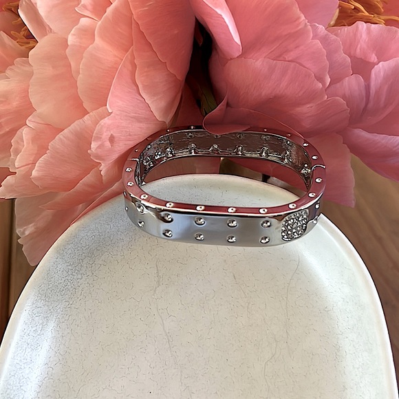 Silver Designer Influenced Bangle w/Pave Crystal Accents - NEW - Picture 4 of 8